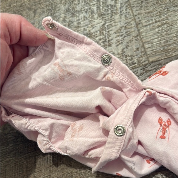 Feather Baby 100% Pima Cotton Yoke Romper w/ Lobster Print on Light Pink - Picture 7 of 7